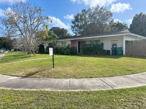 10010 Sw 161st St, Miami, FL, 33157-3228 | Card Image