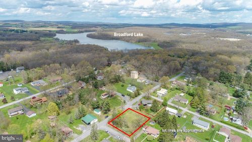 815 L Street, MOUNTAIN LAKE PARK, MD, 21550 | Card Image