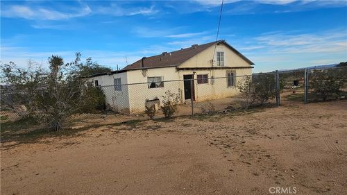 56727 Cone Blvd, Landers, CA, 92285-2620 | Card Image