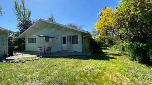 333 W Park St, Grants Pass, OR, 97527-5439 | Card Image