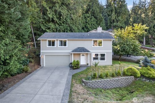 41 Marigold Dr, Bellingham, WA, 98229-2747 | Card Image