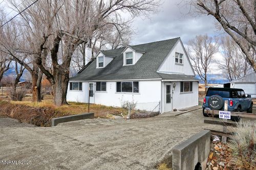 926 Centerville Ln, Gardnerville, NV, 89460-9721 | Card Image