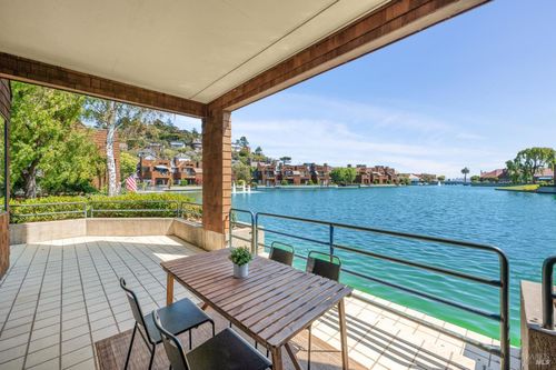 24 Lagoon Vis, Tiburon, CA, 94920-2563 | Card Image