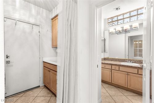 9136 Eagle Ridge Dr, Las Vegas, NV, 89134-6309 | Card Image