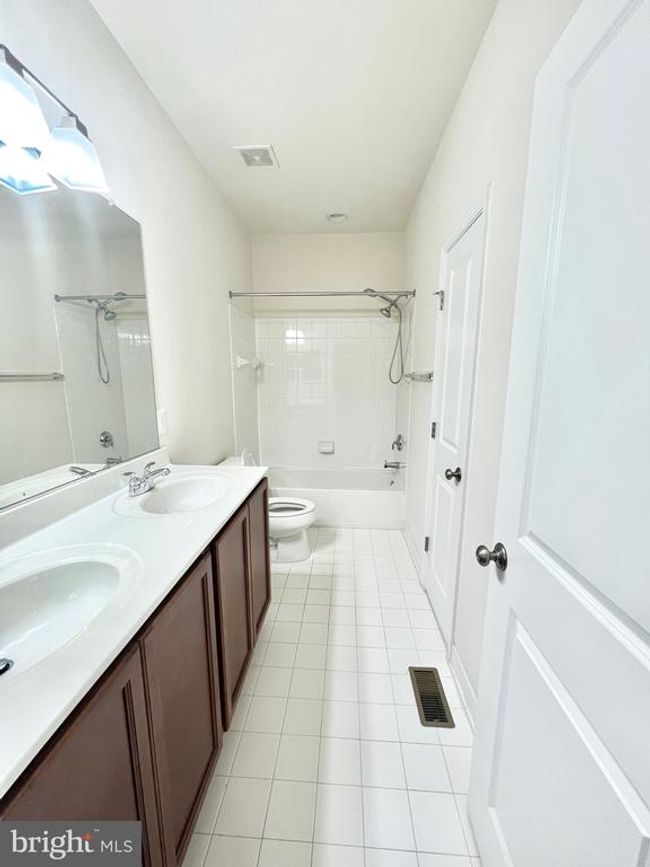 212 Almond Dr, Townhouse with 4 bedrooms, 3 bathrooms and null parking in STAFFORD VA | Image 18