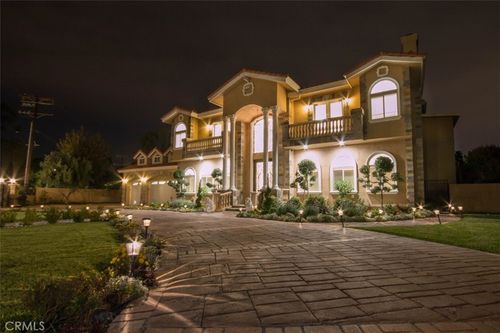 10062 Valley Circle Blvd, Chatsworth, CA, 91311 | Card Image