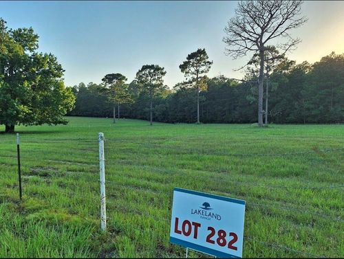 282 E Lakeland Ct, Hillister, TX, 77624 | Card Image