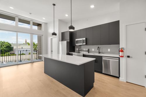 301f-952 Broadway, Bayonne, NJ, 07002-4019 | Card Image