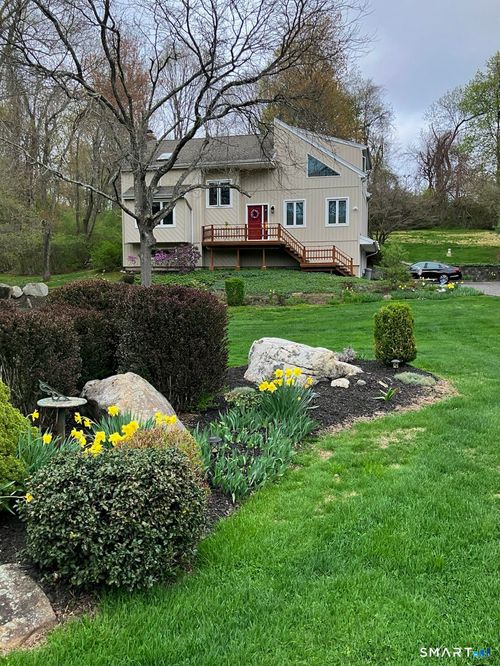 22 Flintlock Dr, Danbury, CT, 06811-3618 | Card Image