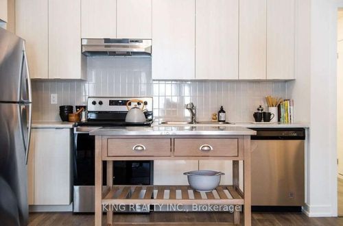 411-1525 Kingston Rd, Pickering, ON, L1V0E9 | Card Image