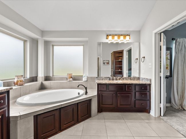 16941 Cowan Rd, House other with 3 bedrooms, 3 bathrooms and 2 parking in Alvin TX | Image 32