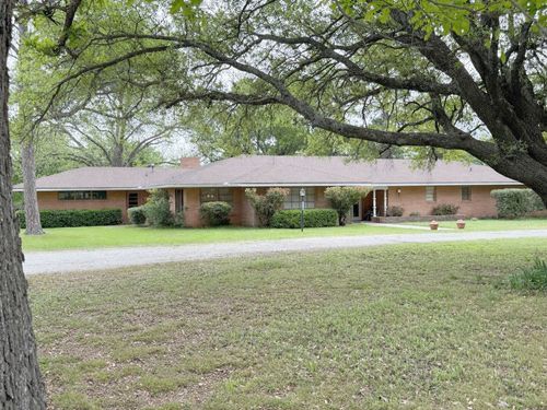 2328 Fm 2071, Gainesville, TX, 76240-1402 | Card Image
