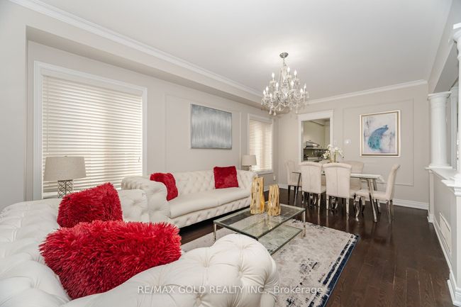 61 Birch Tree Trail, House other with 6 bedrooms, 5 bathrooms and 4 parking in Brampton ON | Image 4
