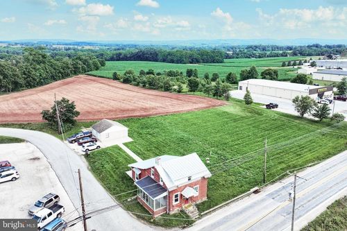 1653 Route 194 N, ABBOTTSTOWN, PA, 17301 | Card Image