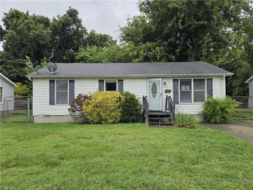 77 Fulton Street, Hampton, VA, 23663 | Card Image