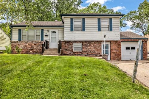 7920 Ne San Rafael Dr, Kansas City, MO, 64119-4229 | Card Image