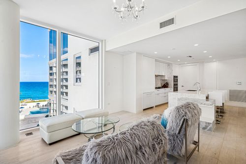 5e-3550 S Ocean Blvd, South Palm Beach, FL, 33480-6495 | Card Image