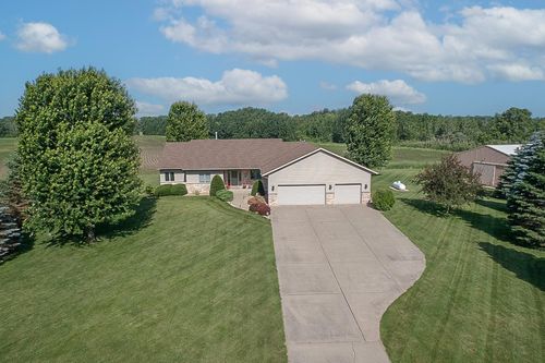 8105 165th Ave Ne, Oak Park, MN, 56357-3404 | Card Image