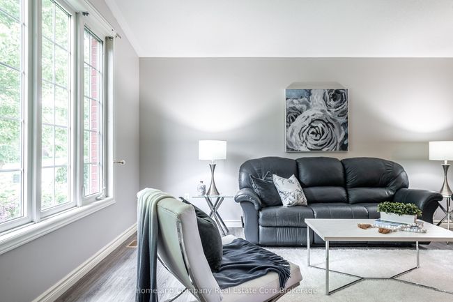 114 Killoran Cres, House other with 3 bedrooms, 2 bathrooms and 4 parking in Stratford ON | Image 4