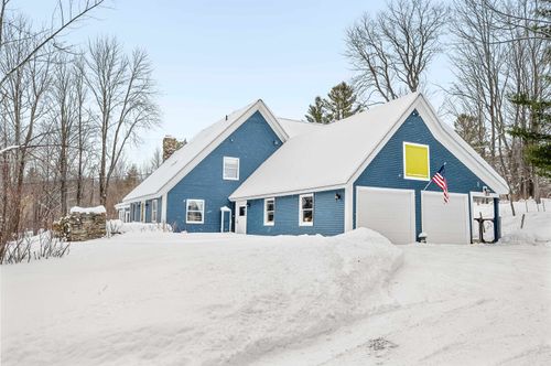 3059 Airport Rd, Warren, VT, 05674-9411 | Card Image