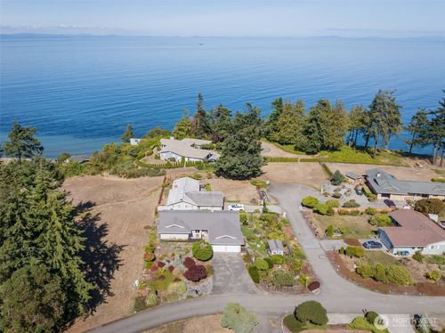 122 Island View Rd, Port Angeles, WA, 98362-8436 | Card Image