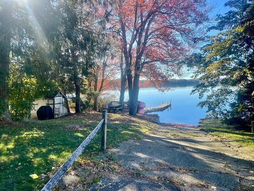 6 Williams Dr, Spencer, MA, 01562-2845 | Card Image