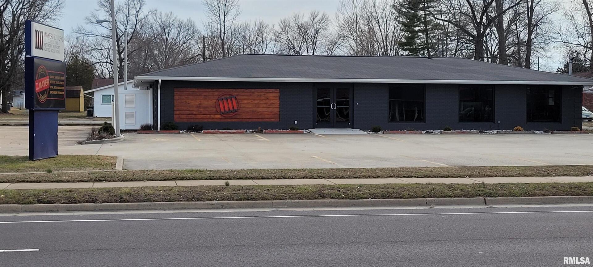 608 Eastgate St, Carbondale, IL 62901