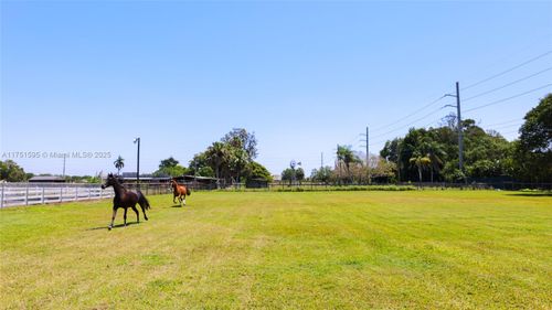 1970 Sw 115th Ave, Davie, FL, 33325-4717 | Card Image