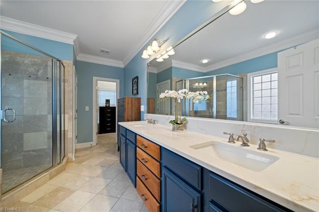 Primary bath | Image 24