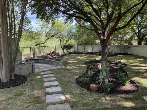 104 Mason Ct, Horseshoe Bay, TX, 78657-5963 | Card Image