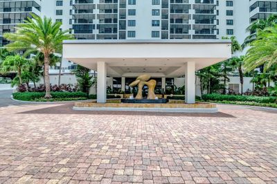 6-G - 3400 S Ocean Boulevard, Condo with 2 bedrooms, 2 bathrooms and null parking in Highland Beach FL | Image 2