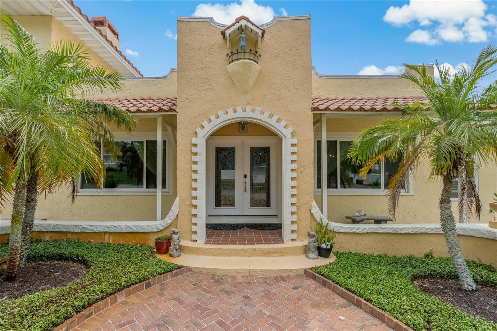 Kreamer Ave, Tarpon Springs, FL 34689
