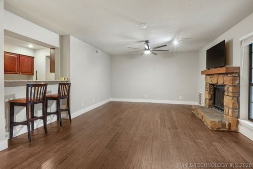 41h-6376 S 80th East Ave, Tulsa, OK, 74133 | Card Image