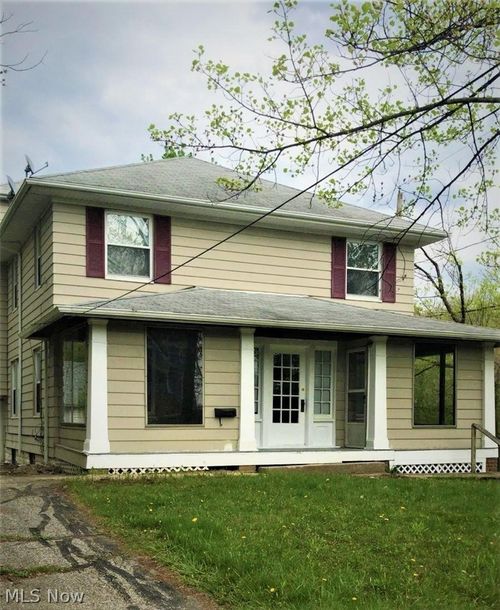 246 Center Rd, Bedford, OH, 44146-2741 | Card Image