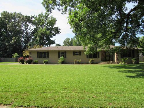201 W Palm St, Lonoke, AR, 72086-3441 | Card Image