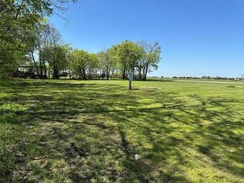 101 E 5th St, Dodd City, TX, 75438 | Card Image