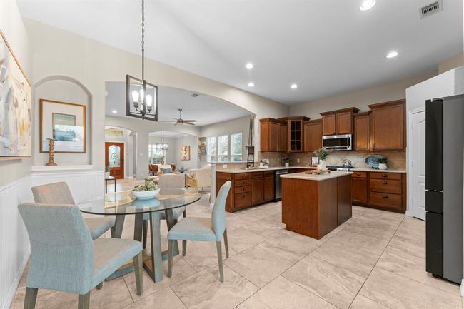 2803 Lockeridge Place Dr, House other with 6 bedrooms, 3 bathrooms and 2 parking in Spring TX | Image 15