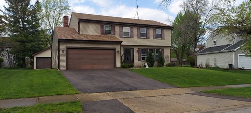 241 Briarheath Ln, Naperville, IL, 60565-2223 | Card Image