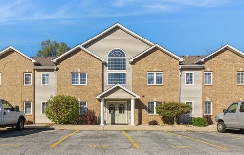 101-2525 Longwood Dr, Highland, IN, 46322-5576 | Card Image