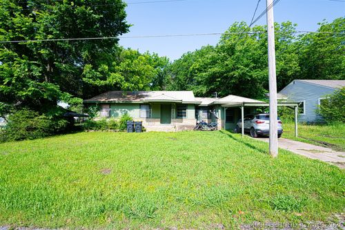426 S Fairland Ave, Coweta, OK, 74429-2234 | Card Image