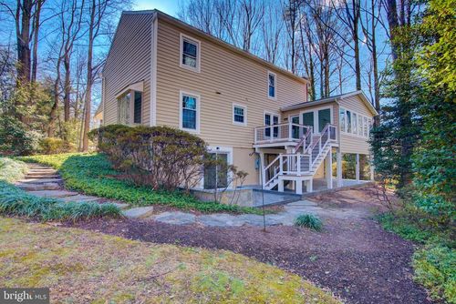 1322 Quail Ridge Dr, Reston, VA, 20194-1114 | Card Image