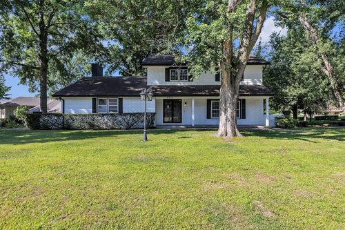 4806 Stonecrest Ter, Saint Joseph, MO, 64506-3393 | Card Image