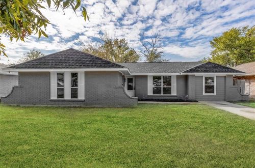 9807 Jaywood Dr, Houston, TX, 77040-3846 | Card Image