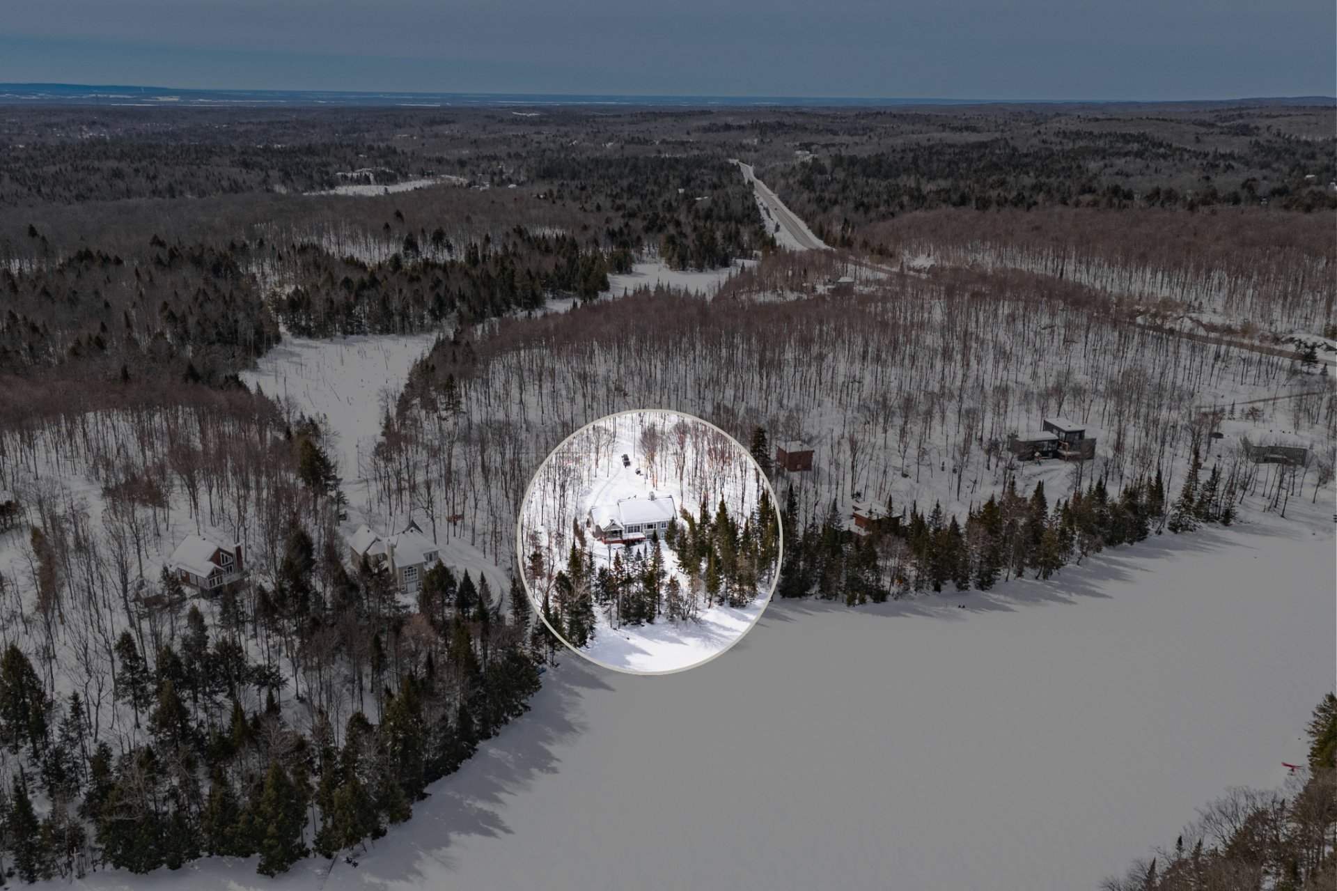 Residential in Mille-Isles 4
