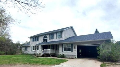2868 W Wilke Rd, Rothbury, MI, 49452-8004 | Card Image