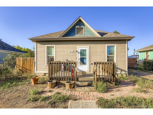 813 4th St, Greeley, CO, 80631-2325 | Card Image