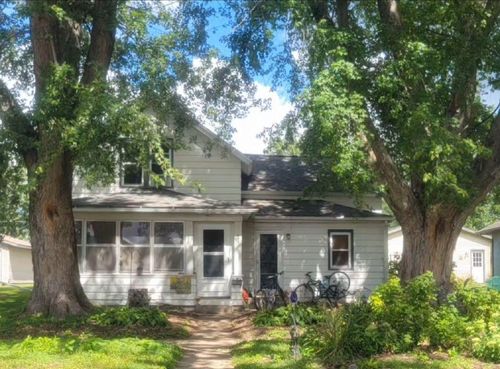 924 4th St W, Wabasha, MN, 55981-1124 | Card Image