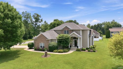 2599 Liberty Dr, Winona Lake, IN, 46590-5723 | Card Image