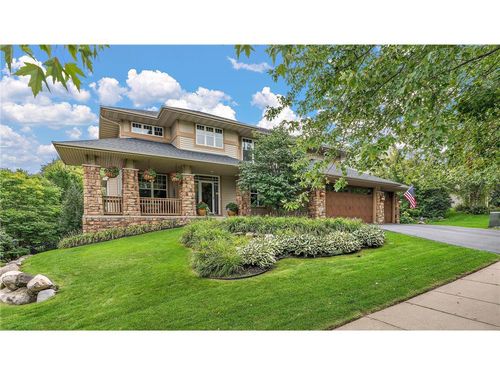 10742 Maple Blvd, Woodbury, MN, 55129-8320 | Card Image