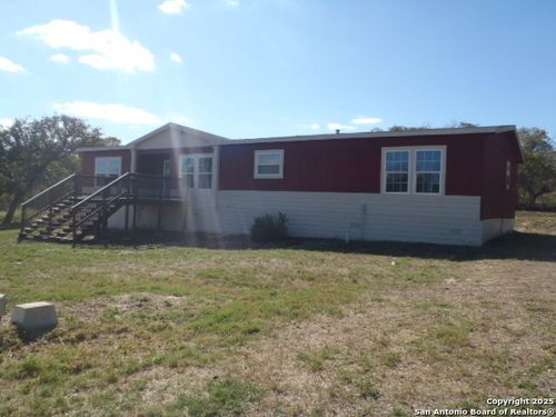 2189 Hickory Forrest Dr, Seguin, TX, 78155-8529 | Card Image